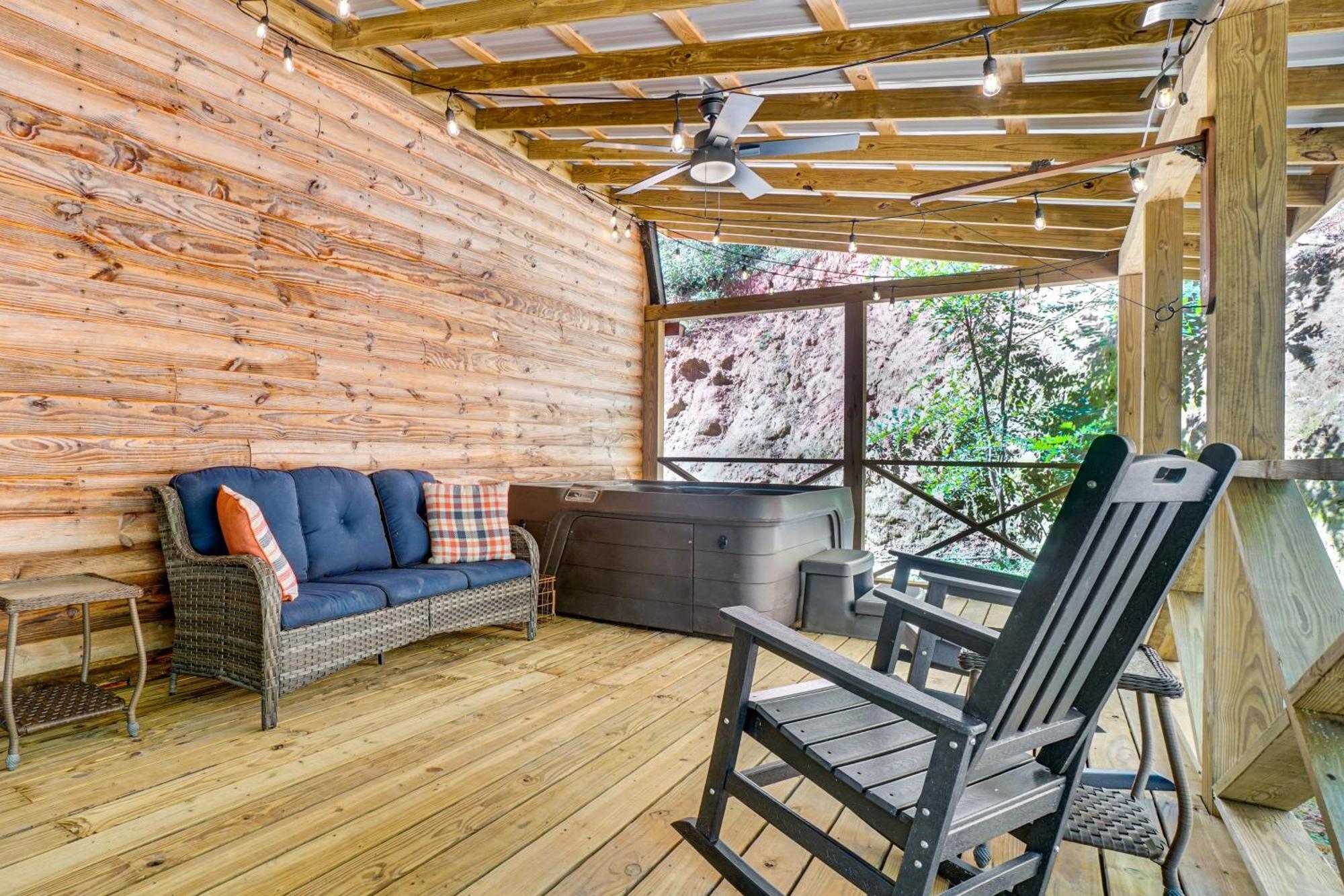 North Georgia Mtn Escape With Hot Tub And Games! Villa Sautee Nacoochee Ngoại thất bức ảnh