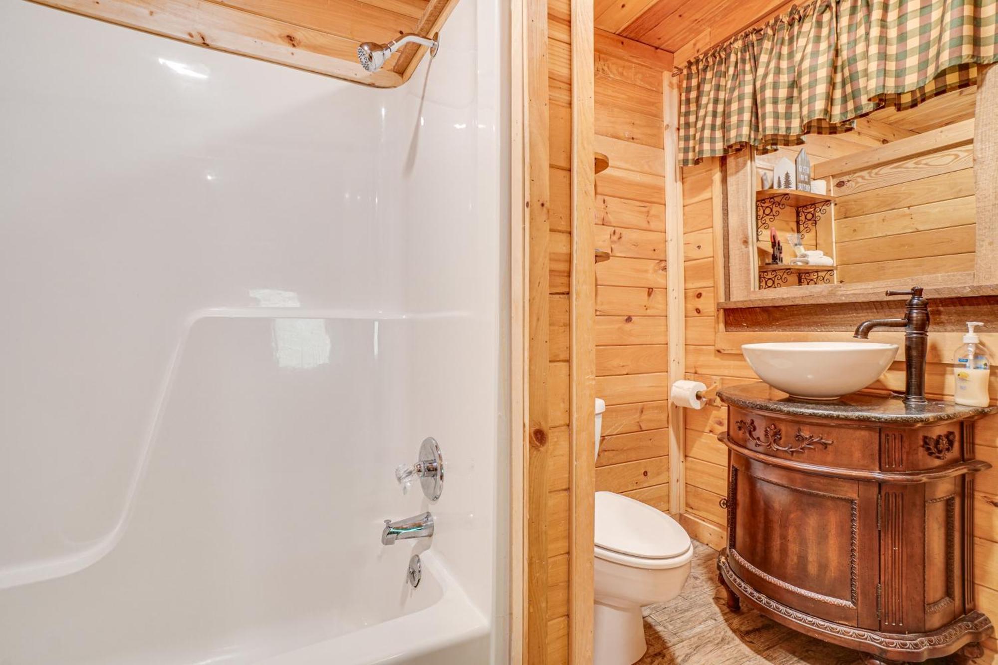 North Georgia Mtn Escape With Hot Tub And Games! Villa Sautee Nacoochee Ngoại thất bức ảnh